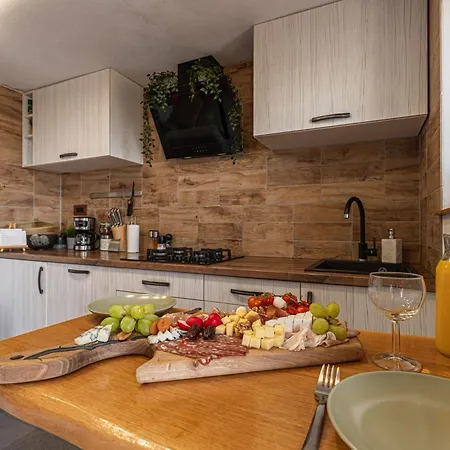Vineyard Sunny Hill - Happy Apartment *